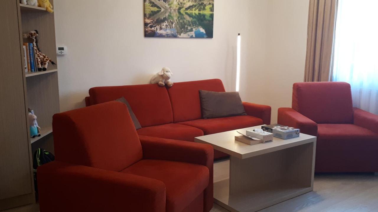 Apartman V Starej Lesnej S Balkonom Стара-Лесна Экстерьер фото